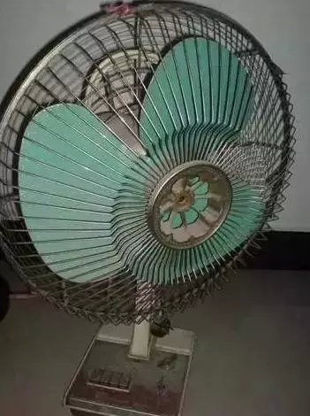 400̨,